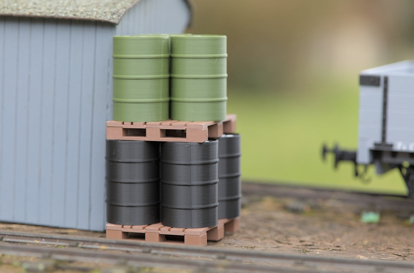 16mm Pallets and Barrels