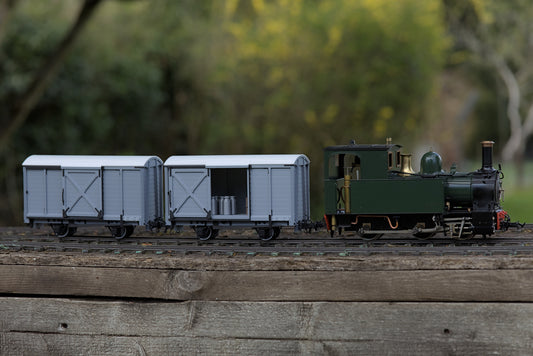 W&L Box Van with Countess